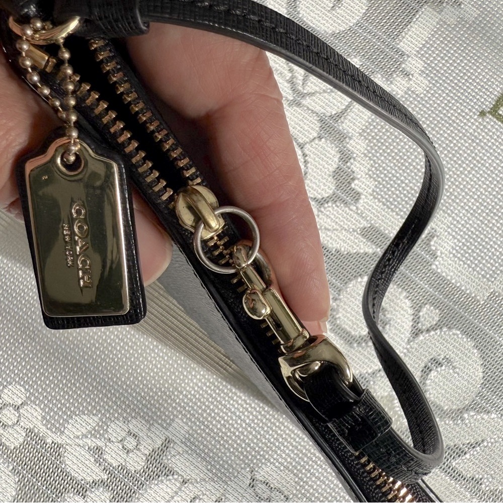 Coach Black Leather Wristlet - Picture 7 of 7